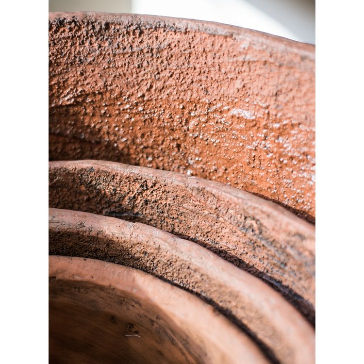 Large Terracotta Red Concrete Planter Pot – Weather-Resistant Outdoor Garden Pot