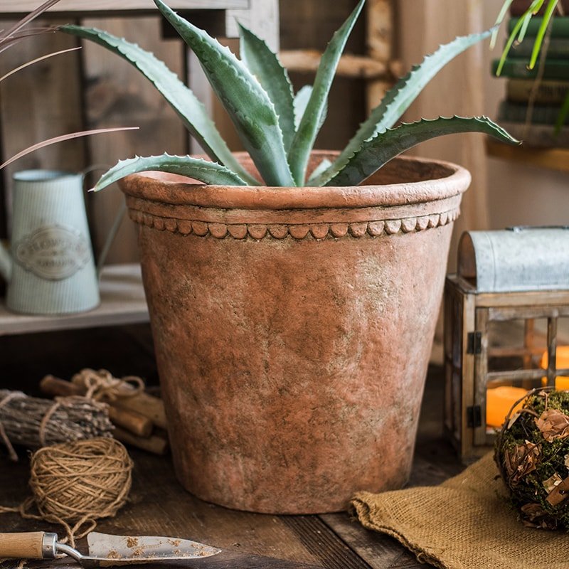 Large Terracotta Red Concrete Planter Pot – Weather-Resistant Outdoor Garden Pot